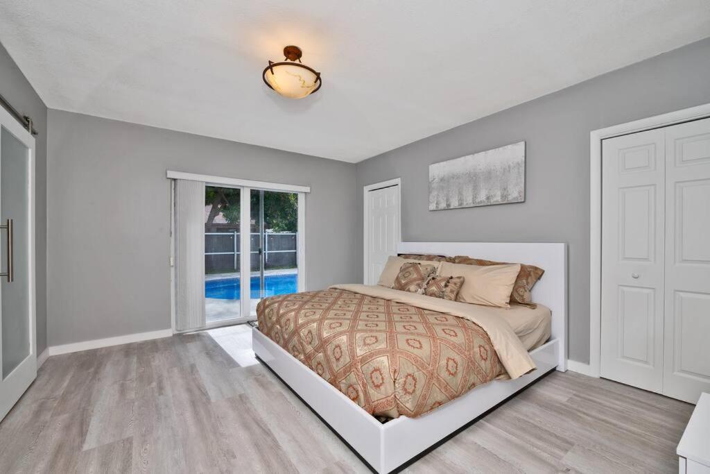 Spacious 4 Bedrooms, 2 Bathroom House With Pool Miramar Exterior foto
