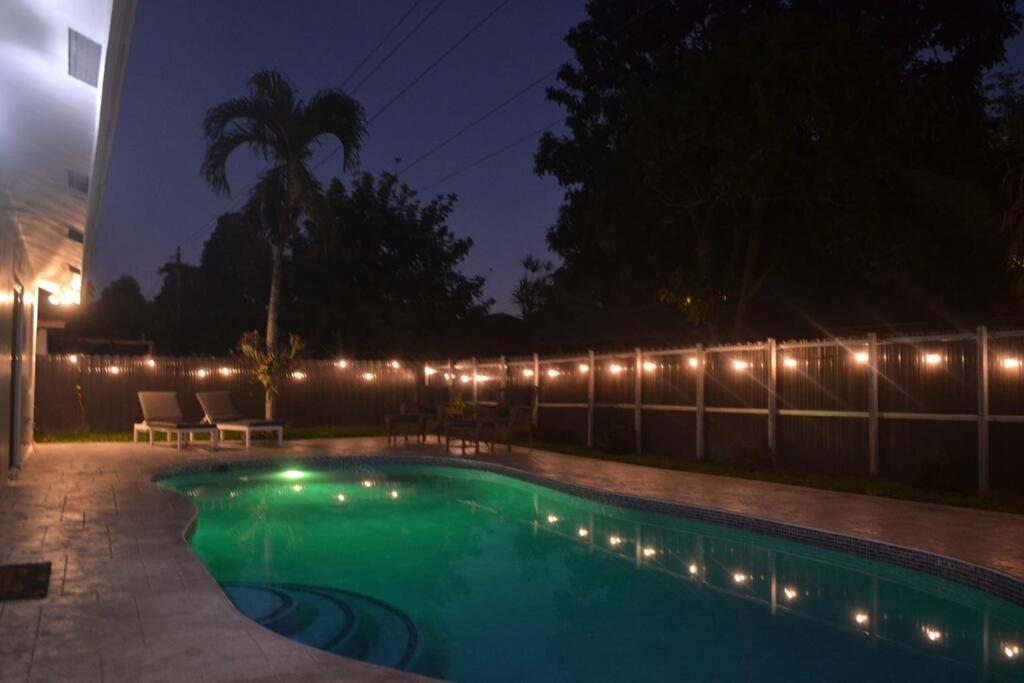 Spacious 4 Bedrooms, 2 Bathroom House With Pool Miramar Exterior foto